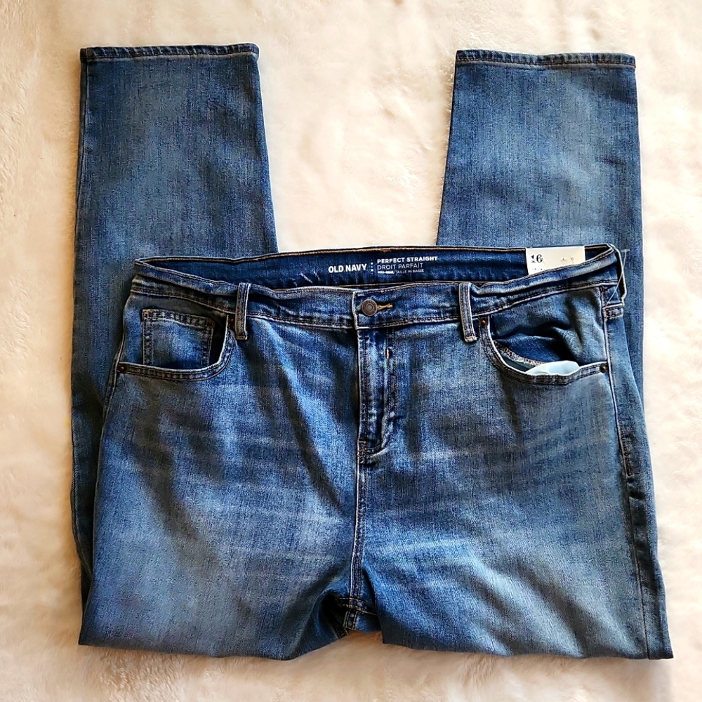 Perfect Straight Mid Rise Old Navy NWT JEANS, Sz 16